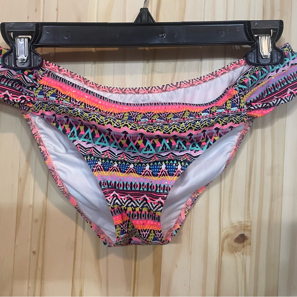 New without tags…. Never worn